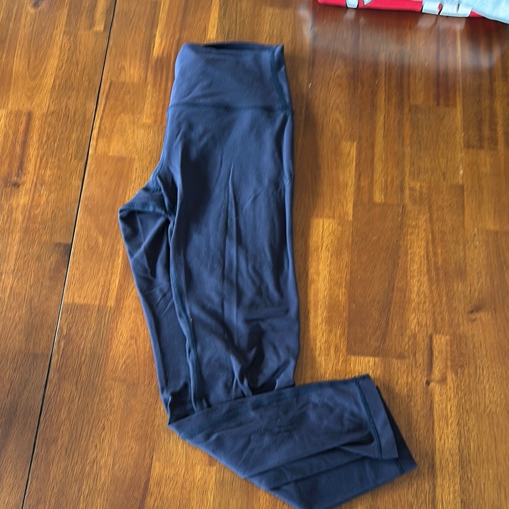 Lululemon Athletica Navy Capris